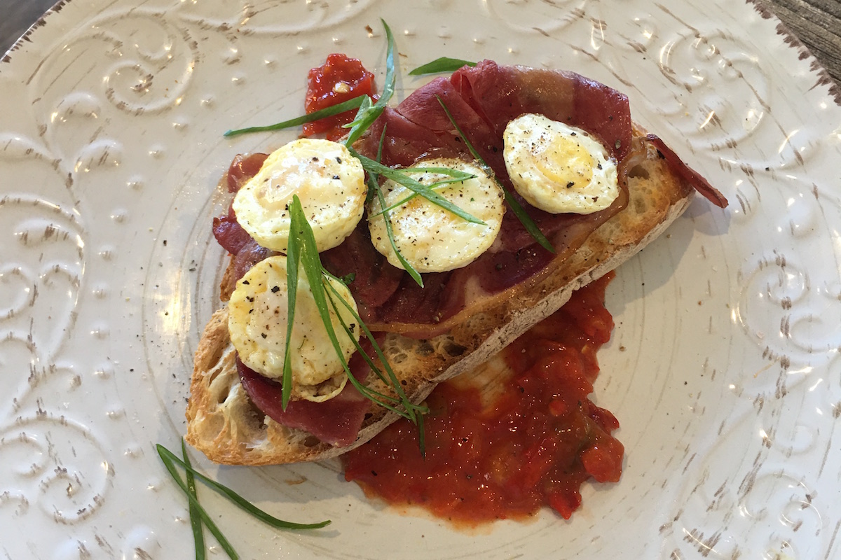 the healthy alternative to bacon and eggs: lamb bacon and quail eggs with chilli jam on toast from DoctorNuts cafe in Subiaco